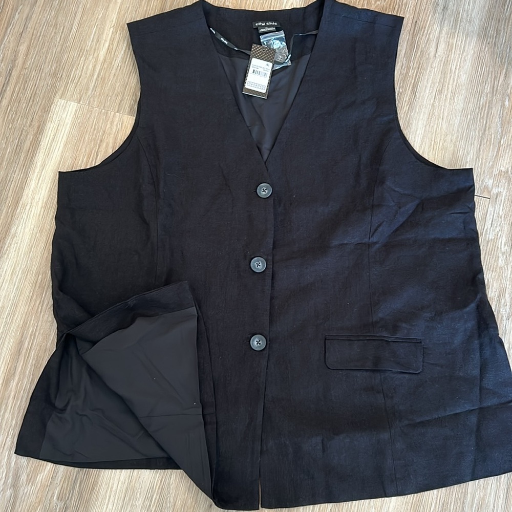 Sleeveless Jacket / Vest. - Picture 6 of 9